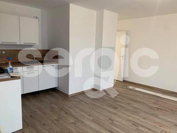 Location 2 Pieces 47 59160 Lille 07 0763 01 0026
