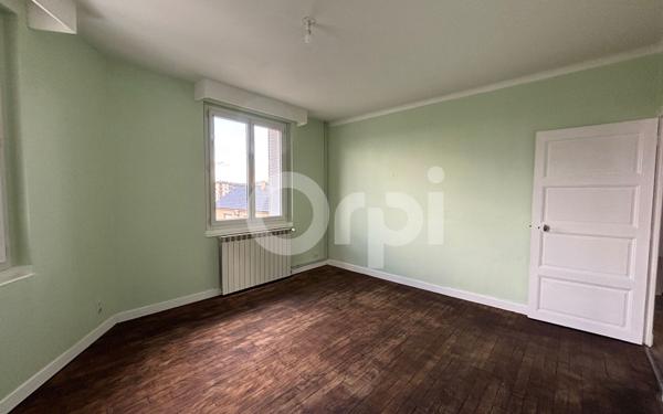 Appartement à louer    3 pièces •  Brive-la-Gaillarde
