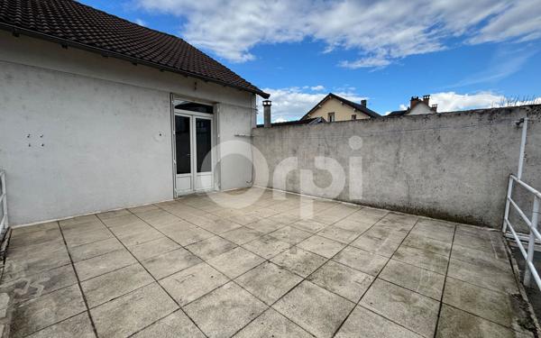 Appartement à louer    3 pièces •  Brive-la-Gaillarde