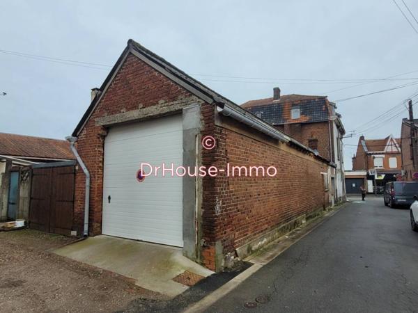 Immeuble à vendre 3 pièces de 170 m²