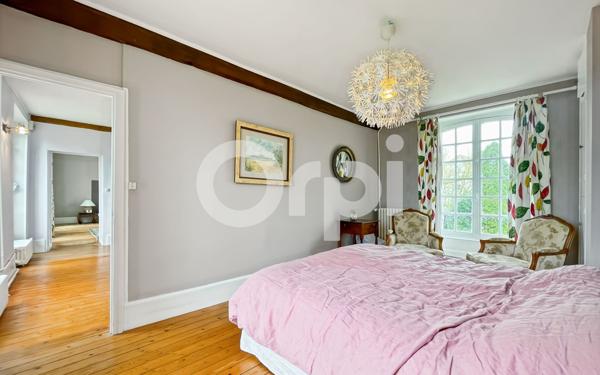Maison à vendre    6 pièces • 175,90 m2 Évreux