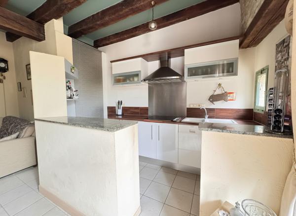A VENDRE CHARMANT APPARTEMENT DE TYPE 2 DANS LE CENTRE HISTORIQUE DE PERIGUEUX