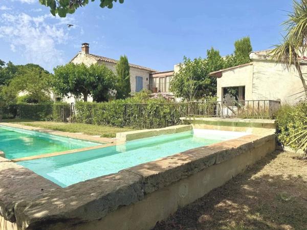 PROPRIÉTÉ CHARME Maison coeur de village à vendre à Bellegarde terrain1200m2 5 chambres Piscine Bassin Auvent Garage