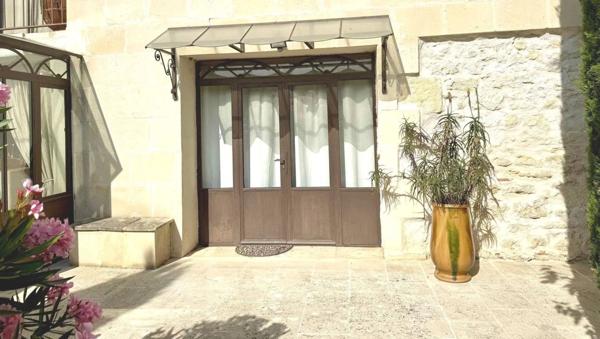 PROPRIÉTÉ CHARME Maison coeur de village à vendre à Bellegarde terrain1200m2 5 chambres Piscine Bassin Auvent Garage