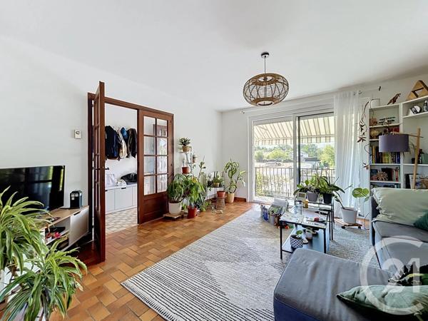 Maison à vendre  5 pièces - 129,57 m 2   VARENNES SUR ALLIER  - 03