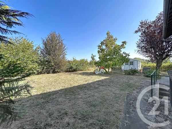 Maison à vendre  5 pièces - 129,57 m 2   VARENNES SUR ALLIER  - 03