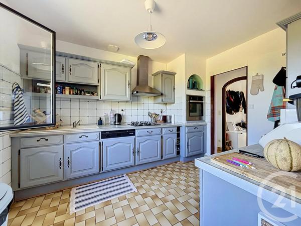 Maison à vendre  5 pièces - 129,57 m 2   VARENNES SUR ALLIER  - 03