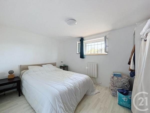 Maison à vendre  5 pièces - 129,57 m 2   VARENNES SUR ALLIER  - 03