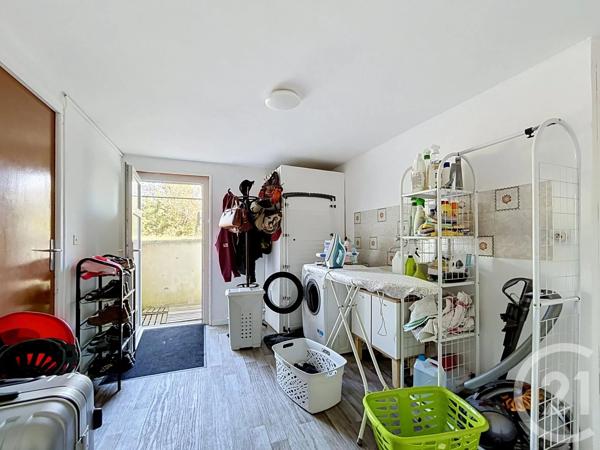 Maison à vendre  5 pièces - 129,57 m 2   VARENNES SUR ALLIER  - 03