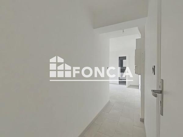 Location Studio 24.7 m² - 13 Avenue du Général de Gaulle Tremblay-en-france 93290