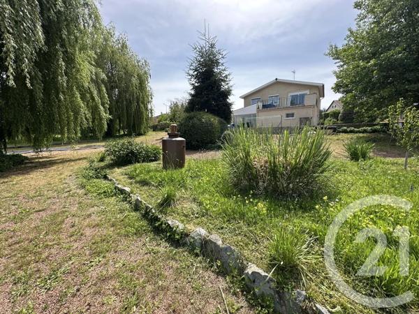 Maison à vendre  6 pièces - 136 m 2   ROANNE  - 42
