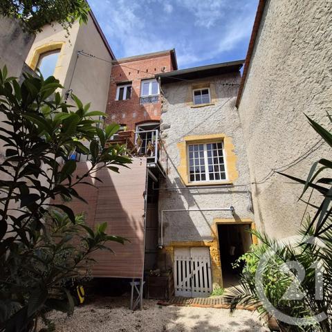 Maison à vendre  6 pièces - 136 m 2   ROANNE  - 42