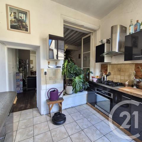 Maison à vendre  6 pièces - 136 m 2   ROANNE  - 42