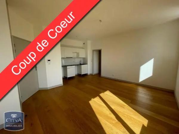 Appartement à louer 3 pièces 58.68m² Nantes (44300)