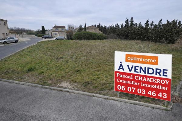 CAVAILLON (84) - LES HAUTES FERRAILLES | Belle parcelle de terrain constructible de 886 m²