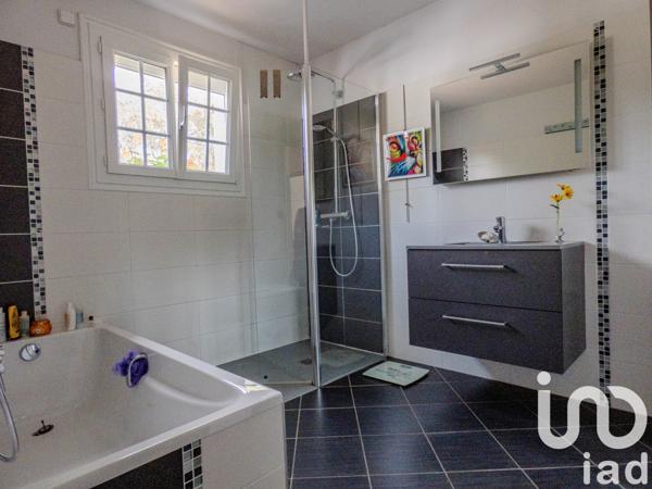 Maison à vendre 5 pièces 140 m² Bouzy-la-Forêt