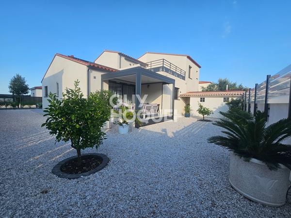 Villa contemporaine (2023) - Plain-pied PMR, DPE A & prestations haut de gamme à Claira