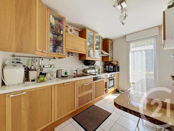 Maison à vendre  5 pièces - 97,18 m 2   CLERMONT FERRAND  - 63