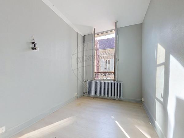 Immeuble à vendre - Sens, Yonne - 89