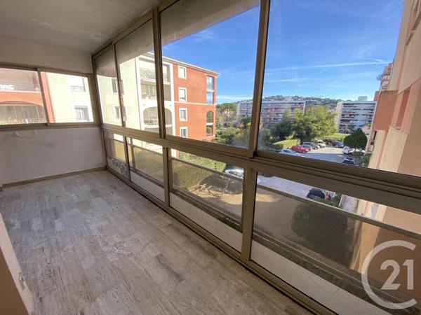 Appartement F1 à vendre  1 pièce - 30 m2 STE MAXIME - 83
