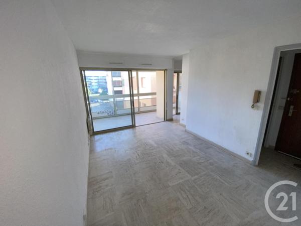 Appartement F1 à vendre  1 pièce - 30 m2 STE MAXIME - 83