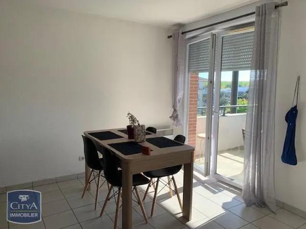 Appartement à louer 2 pièces 42.96m² Agen (47000)