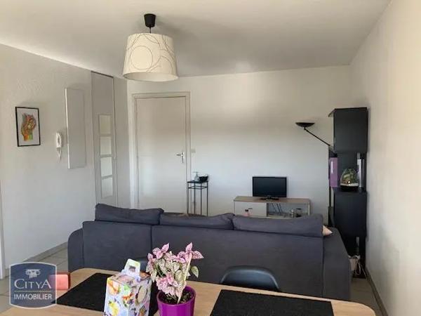 Appartement à louer 2 pièces 42.96m² Agen (47000)