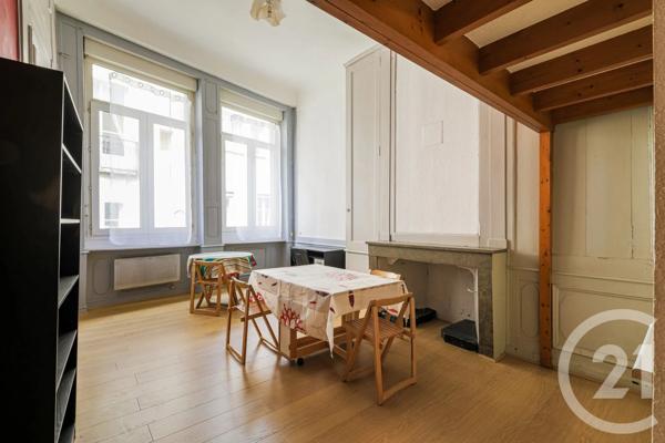 Immeuble à vendre  202,49 m 2   GRENOBLE  - 38