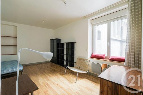 Immeuble à vendre  202,49 m 2   GRENOBLE  - 38