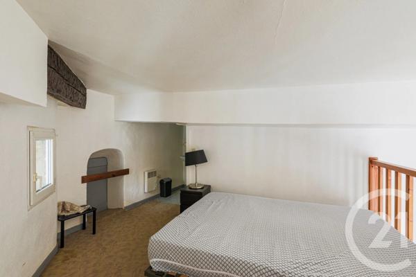 Immeuble à vendre  202,49 m 2   GRENOBLE  - 38