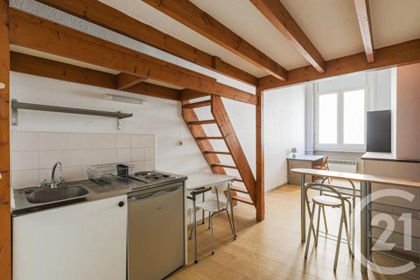 Immeuble à vendre  202,49 m 2   GRENOBLE  - 38
