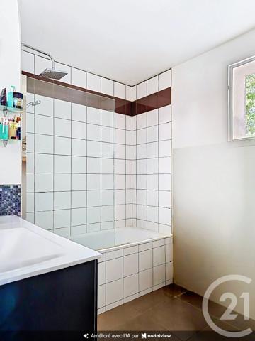 Appartement F4 à vendre  4 pièces - 89,76 m 2   CLERMONT FERRAND  - 63