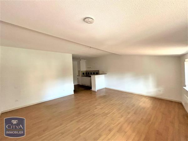 Appartement à louer 1 pièce 40m²