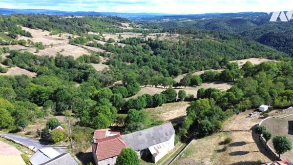 A VENDRE CORPS DE FERME SECTEUR CHAULHAC