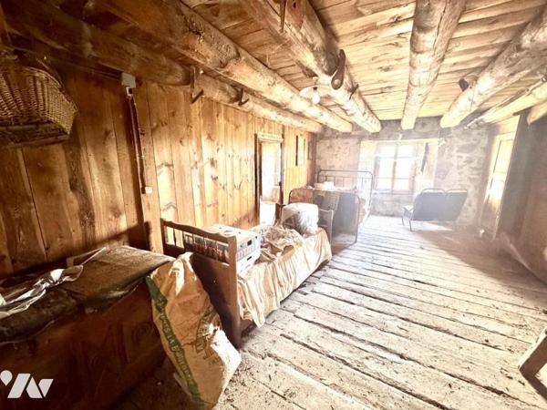 A VENDRE CORPS DE FERME SECTEUR CHAULHAC