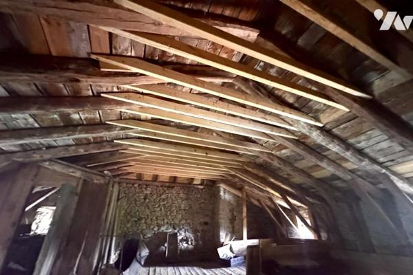A VENDRE CORPS DE FERME SECTEUR CHAULHAC