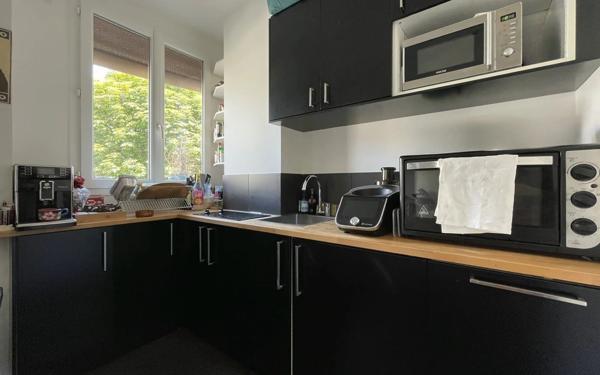 Appartement à vendre    2 pièces • 40,18 m2 Paris 11