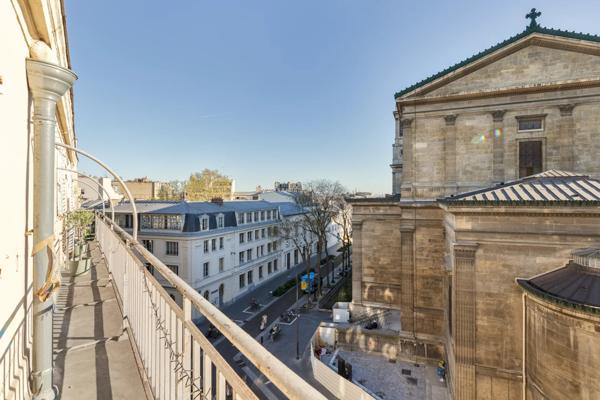 Appartement Paris 10e - ÉGLISE SAINT-VINCENT DE PAUL / BELZUNCE
