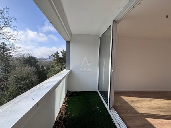 Appartement 3 pièces avec loggia et cave