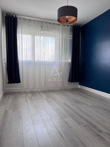 Appartement 3 pièces avec loggia et cave