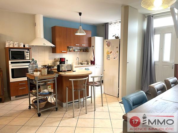 Maison Atypique 235 m² avec Ascenseur & Très grand garage – LA JARRIE