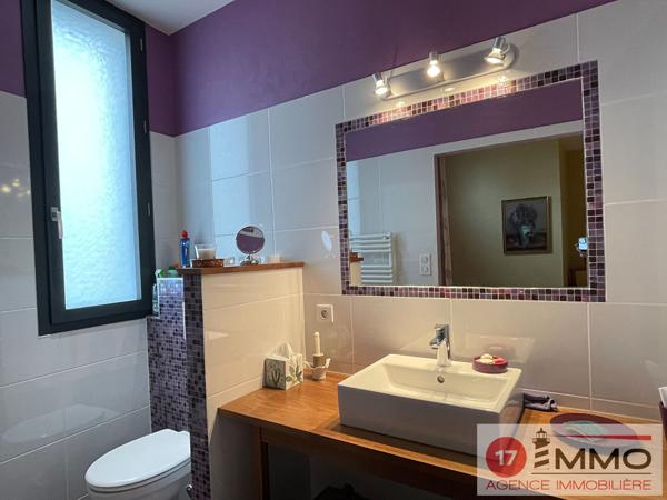 Maison Atypique 235 m² avec Ascenseur & Très grand garage – LA JARRIE