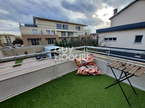 Appartement 3 pièce(s) avec terrasse