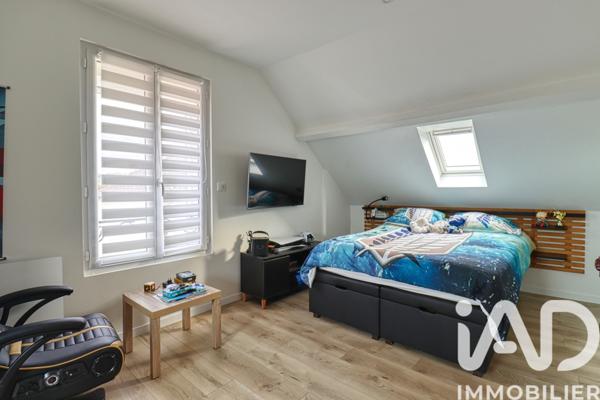 Maison à vendre 5 pièces 145 m² Saint-Leu-d'Esserent