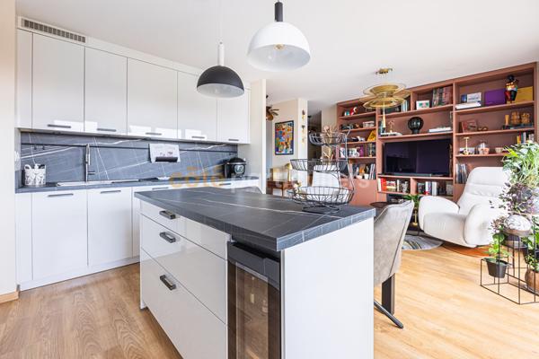 Vente
                Appartement64 m² - 3 Pièces -
                    SAINT NAZAIRE (44600)