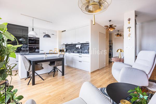 Vente
                Appartement64 m² - 3 Pièces -
                    SAINT NAZAIRE (44600)