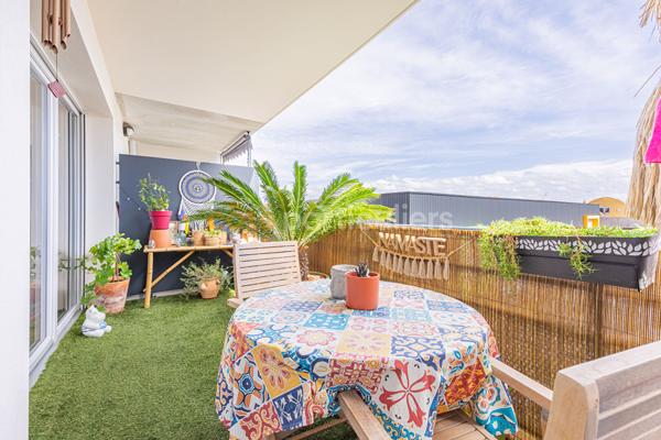 Vente
                Appartement64 m² - 3 Pièces -
                    SAINT NAZAIRE (44600)