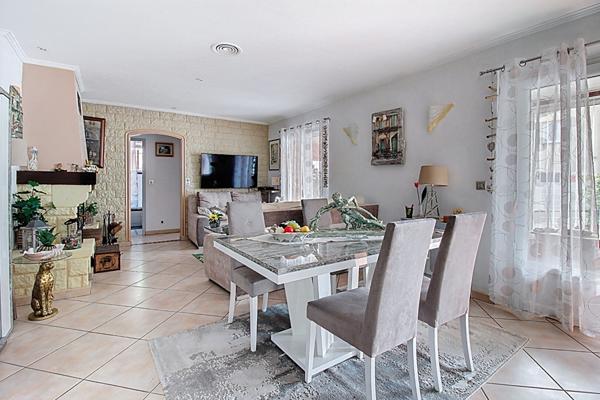 A VENDRE EN EXCLUSIVITE VIAGER OCCUPE LORGUES - MAISON DE PLAIN-PIED A PROXIMITE DU CENTRE-VILLE