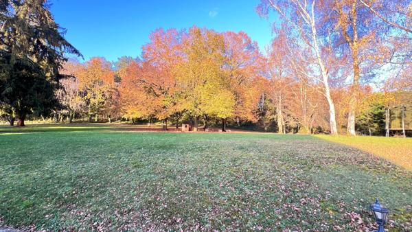 NOAILLES PROCHE, PROPRIETE 8 PIECES + STUDIO ET MAISON DE GARDIEN, 2.5 HECTARES DE TERRAIN