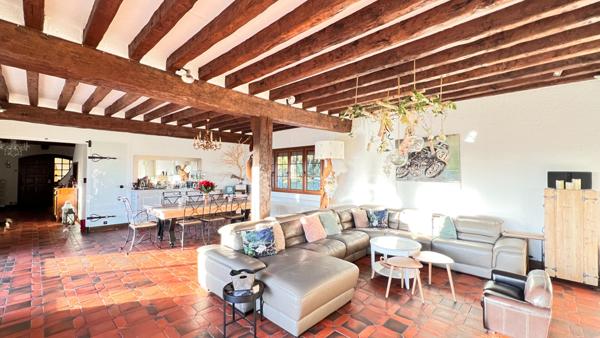 NOAILLES PROCHE, PROPRIETE 8 PIECES + STUDIO ET MAISON DE GARDIEN, 2.5 HECTARES DE TERRAIN